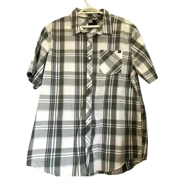 Men’s O’Neill short sleeve, button down shirt, size large,  NWOT - Picture 1 of 3